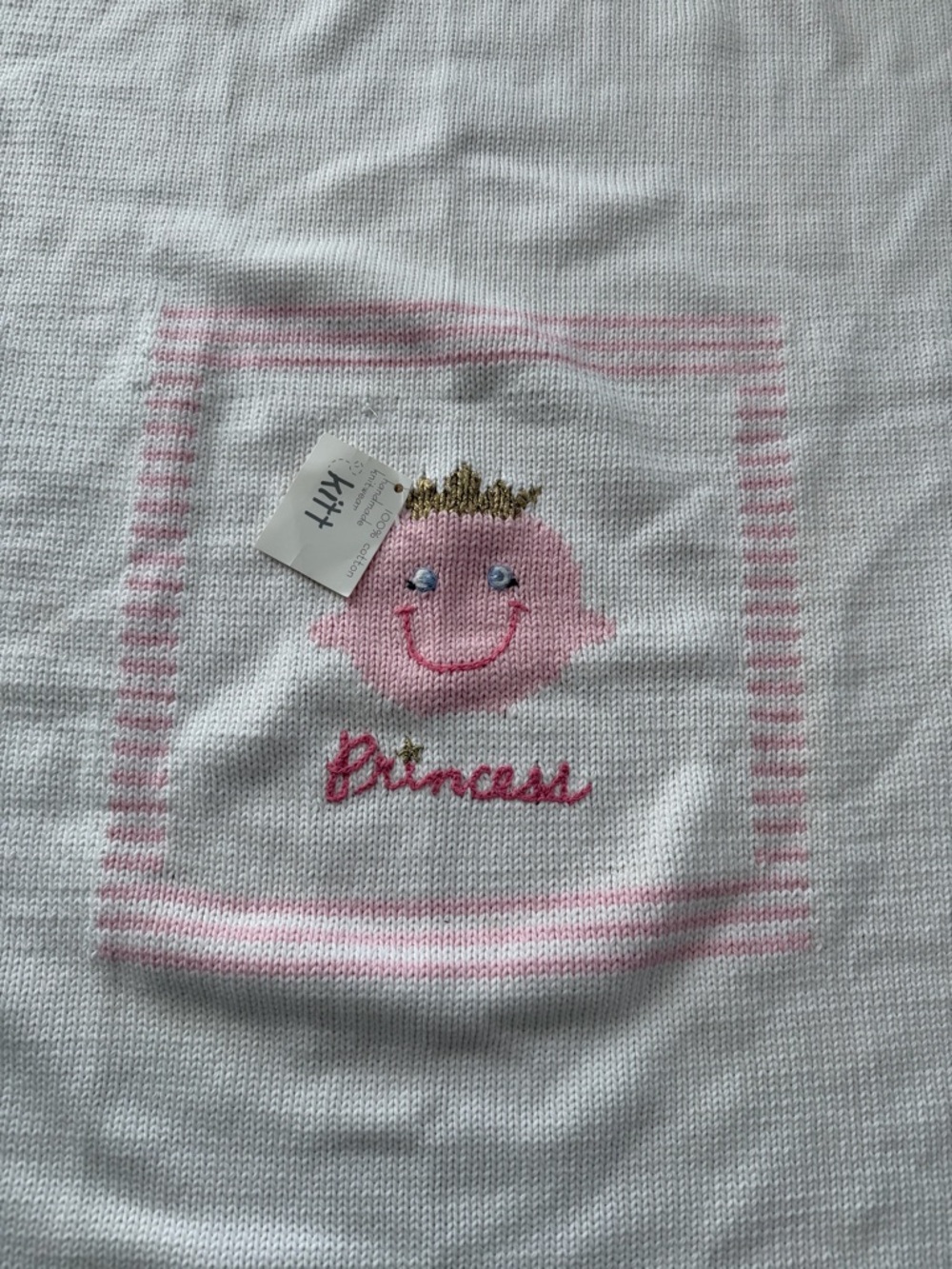 Kitt Homemade Knitwear “PRINCESS” Pink & White Knit Baby Blanket with Gold Crown - Picture 3 of 16
